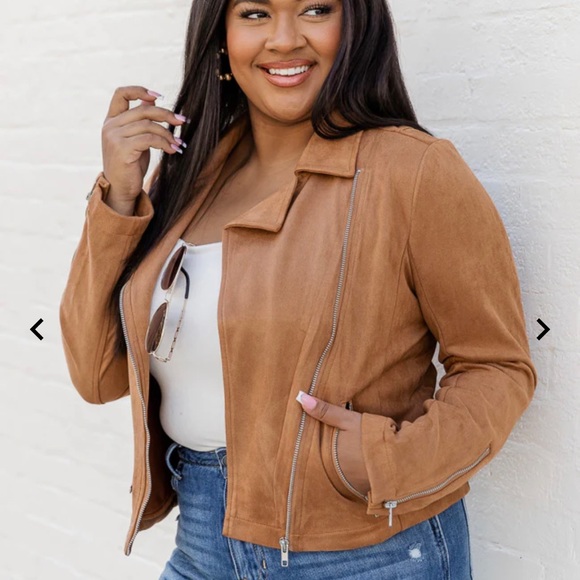 Very lightly worn, silence + noise faux suede, Moto jacket. Color Camel - Picture 7 of 10